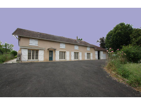 vente maison 5 pièces 121 m² vic-fezensac (32190)