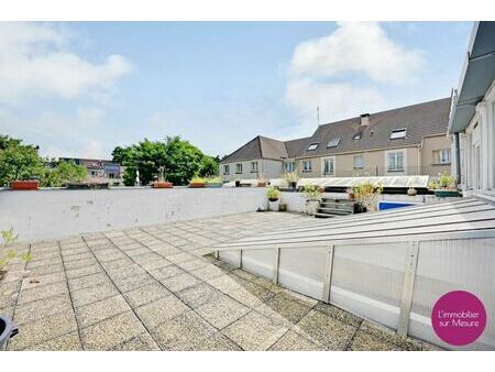 bureaux 826 m²