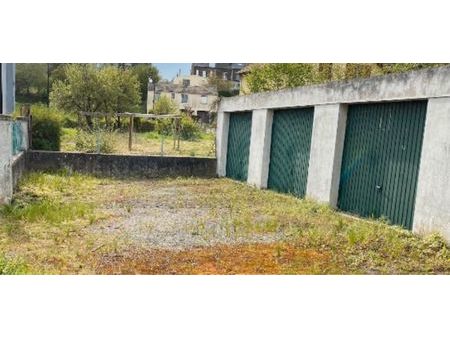 3 garages à vendre