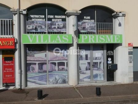 local commercial 64 m²