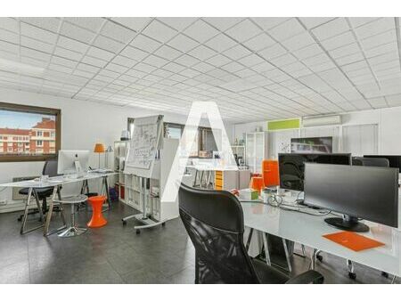 bureaux 200 m²