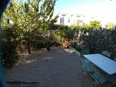 studio meublé à l'année à la ciotat avec jardin