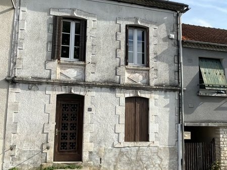 vente maison 3 pièces de 66 m² à la coquille (24450)