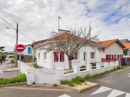 pornichet - hôtel de ville