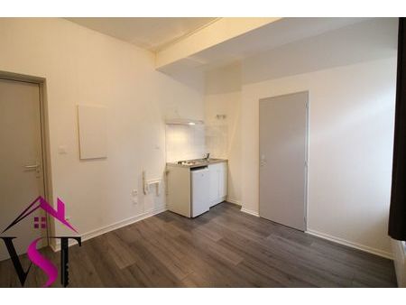 studio 1 pièce 14 m²