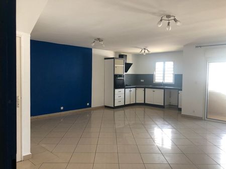 location t4 ste anne 110m2 875