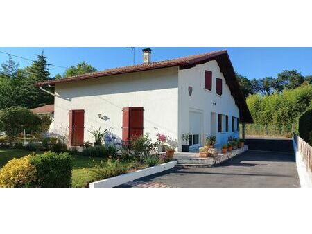 maison à vendre à cambo les bains