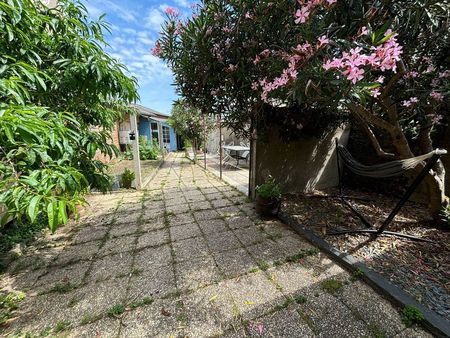 maison de bourg avec garage de 80m2