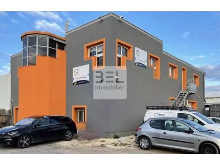 immeuble 15 pièces 330 m²