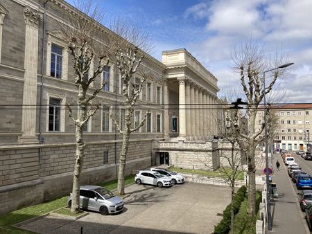 3 bureaux - place du palais de justice