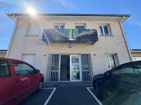 local commercial 130 m² saint-priest-en-jarez