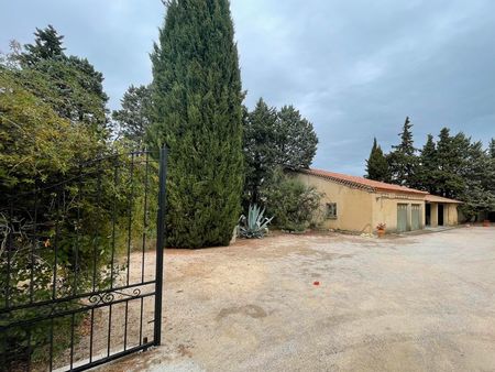 chateauneuf de gadagne  terrain avec bâti