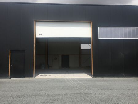 local artisanal - stockage/entreposage - 190 m²