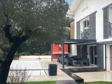 villa avec piscine en bord de mer hossegor (40)