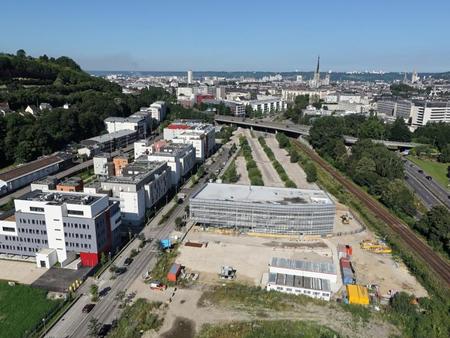 vente de terrain de 15 000 m² à rouen - 76000