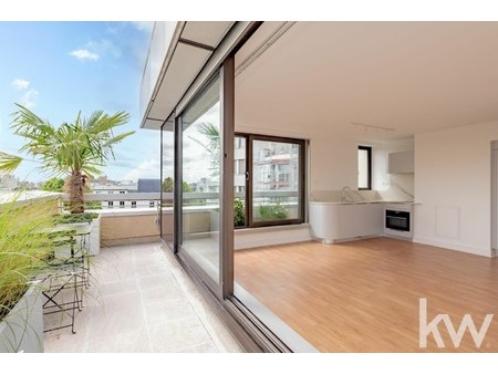 appartement de luxe à vendre dans le quartier hoche-friedland