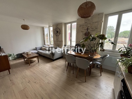 immeuble 8 pièces - 185 m²