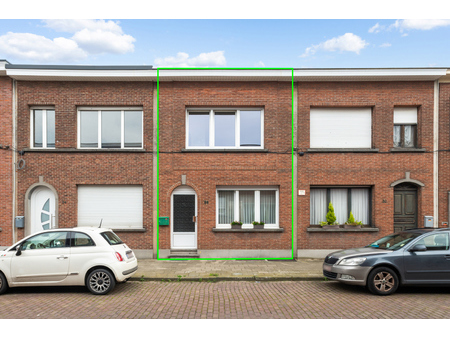 huis te koop in merksem met 3 slaapkamers