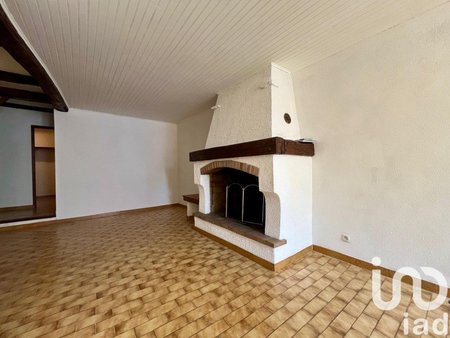 vente maison de village 4 pièces de 104 m² à auriol (13390)