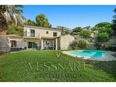 charmante maison avec piscine et vue mer proche des commodités