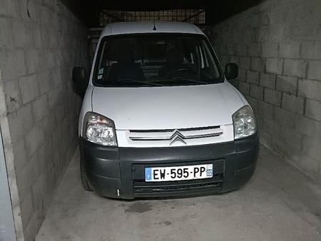 parking privé sous terrain