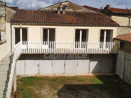 a vendre immeuble de rapport 111 m² à saint jean d'angely | capifrance