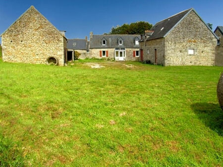 a vendre corps de ferme 280 m² à combrit | capifrance