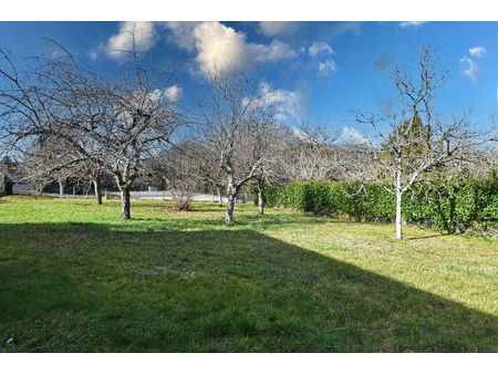 a vendre terrain constructible 831 m² à loupiac | capifrance