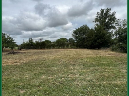 a vendre terrain constructible 704 m² à pibrac | capifrance