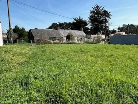 vente terrain 651 m²