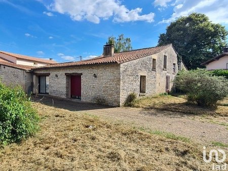 vente maison 6 pièces de 159 m² à brûlain (79230)