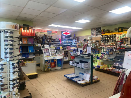 a vendre tabac - loto - presse 108 m² à navarrenx | capifrance