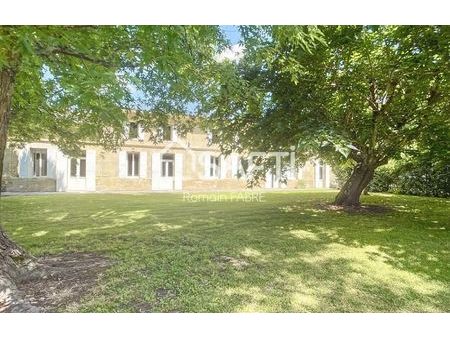 vente maison 8 pièces 280 m² pugnac (33710)