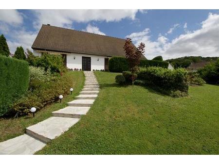 maison plain-pied de 183m² sur 1 253m² - mercin-et-vaux