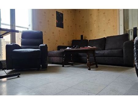 appartement reims 56.2 m² t-3 à vendre  90 000 €