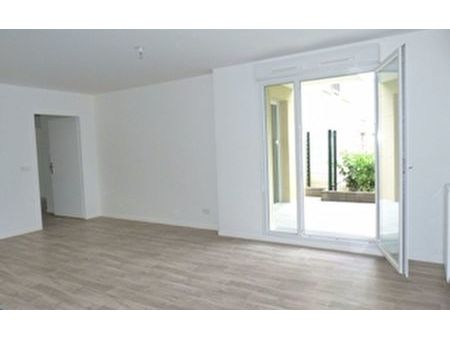 location appartement  m² t-3 à colombes  1 229 €