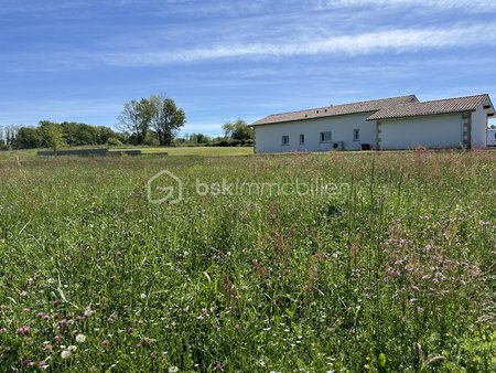 terrain de 1 000 m² à arancou