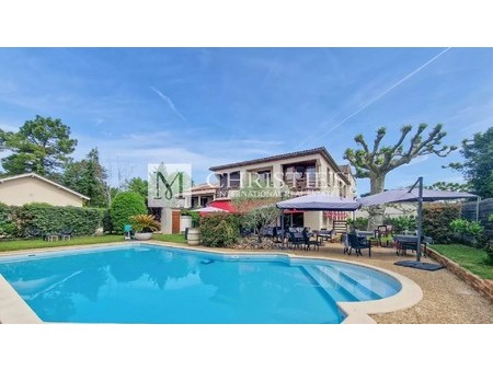 hotel  restaurant & house in the centre of a bastide village  duras  aq 47120 commercial /