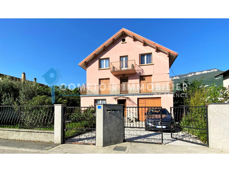 fontaine - t3 dernier etage d'une maison