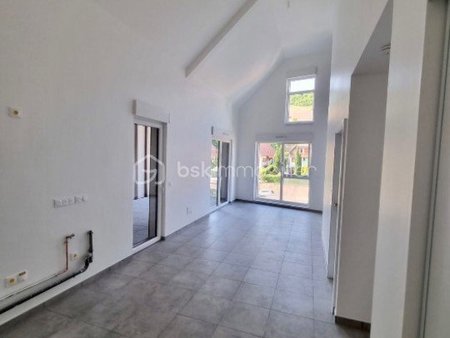 *** exclusivité b. joubert *** rare à la vente 3 pièces avec terrasse ouverte neuf obernai