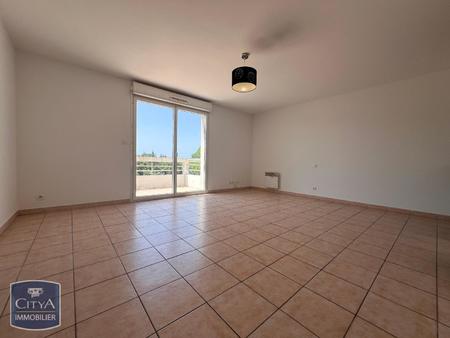 location appartement arles (13) 1 pièce 31.9m²  480€