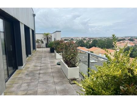 vente appartement 5 pièces 85 m² la rochelle (17000)