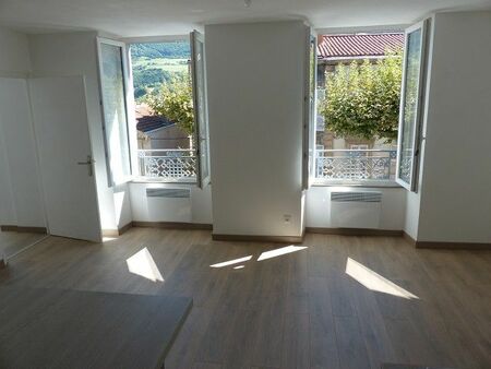 appartement t2 40m² balcon + cave face ifsi