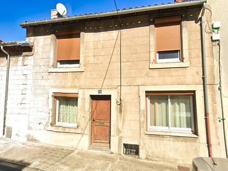 maison de ville avec terrasse et sous-sol – mazamet