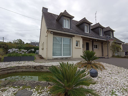 maison à vendre à saint avé de 195 m2 5 chambres et un bureau  proche du bourg