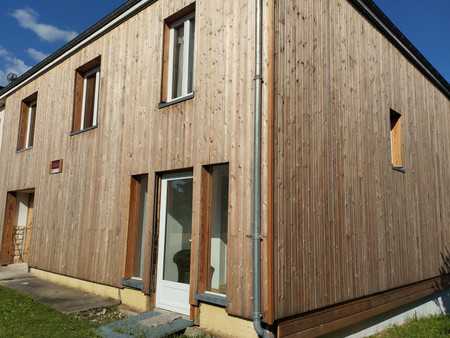 jolie maison entièrement rénovée avec terrain à rouffignac st cernin.