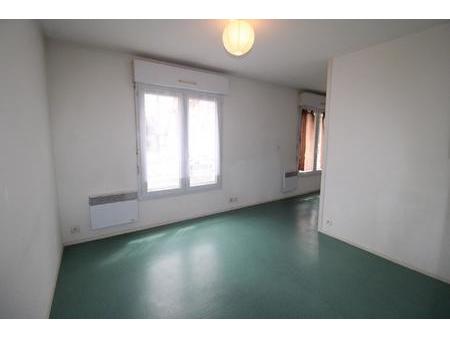 location appartement 2 pièces à saint-brieuc (22000) : à louer 2 pièces / 28m² saint-brieu