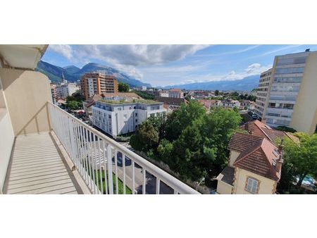 t4 traversant lumineux 65 m2 centre ville grenoble