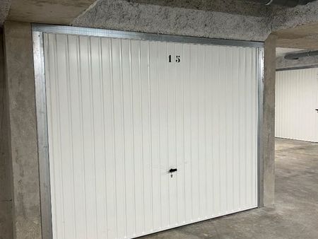 parking/box 13 m² pont de cheruy