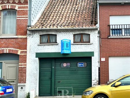 commercieel te koop in ronse met 1 slaapkamer